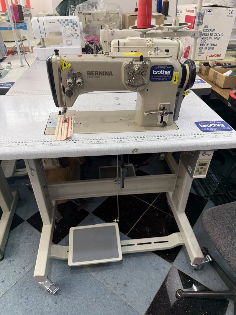 Bernina 217 N-06 Industrial Zigzag & Straight Stitch - Refurbished - Silent Servo