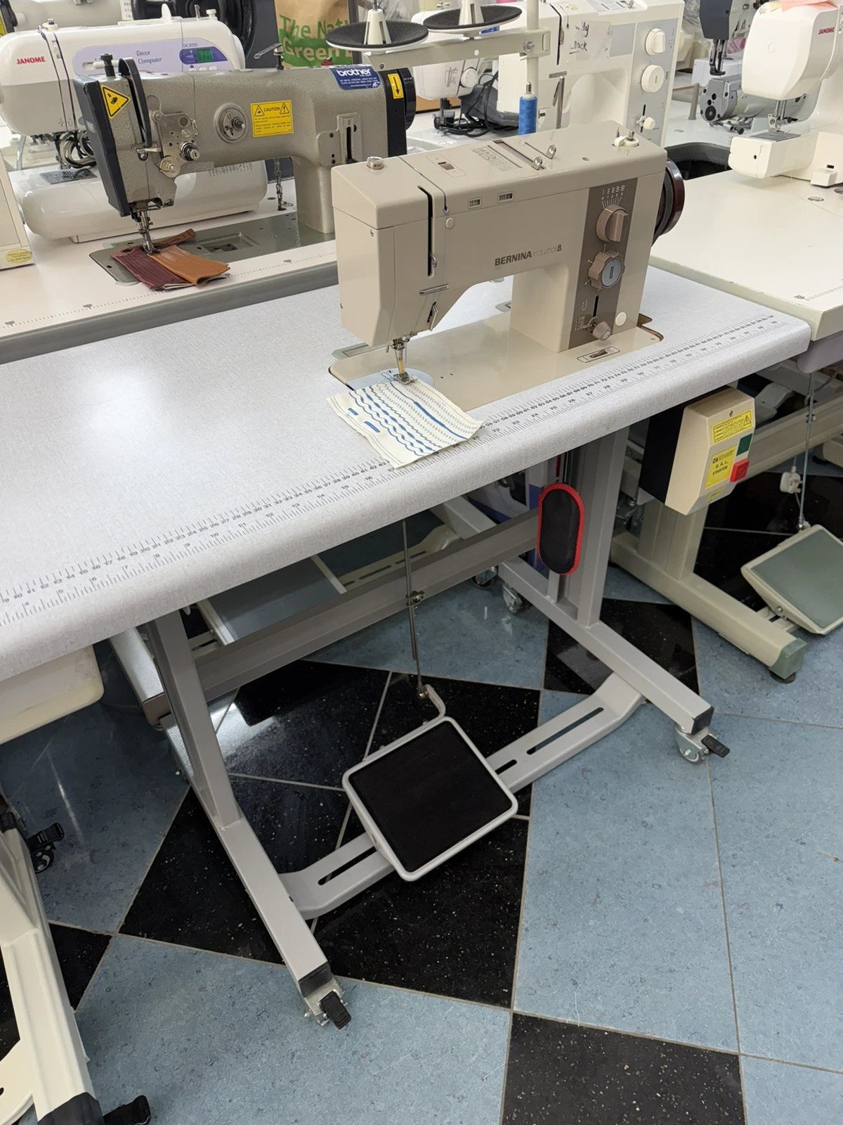 RARE New Unused Bernina 950 Industrial Zigzag Sewing Machine - Swiss Made