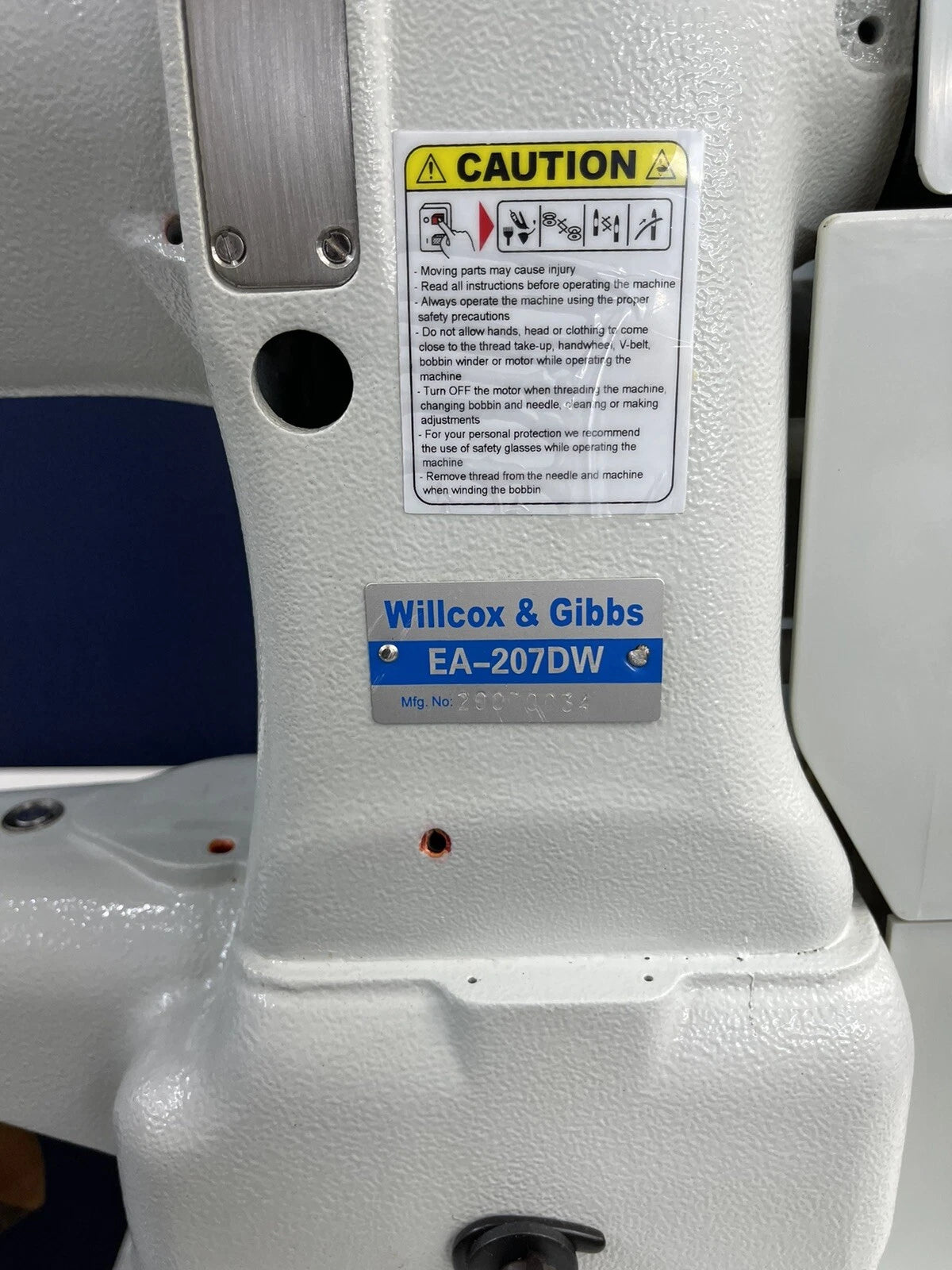 Wilcox & Gibbs EA 207 DW Cylinder Arm Darning Industrial Sewing Machine