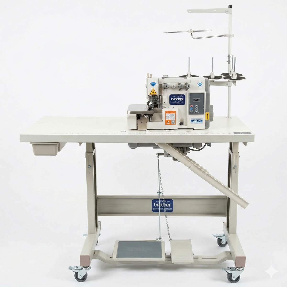 Wilcox & Gibbs M700-N/K Industrial 3-Thread Roll Hem Overlocker