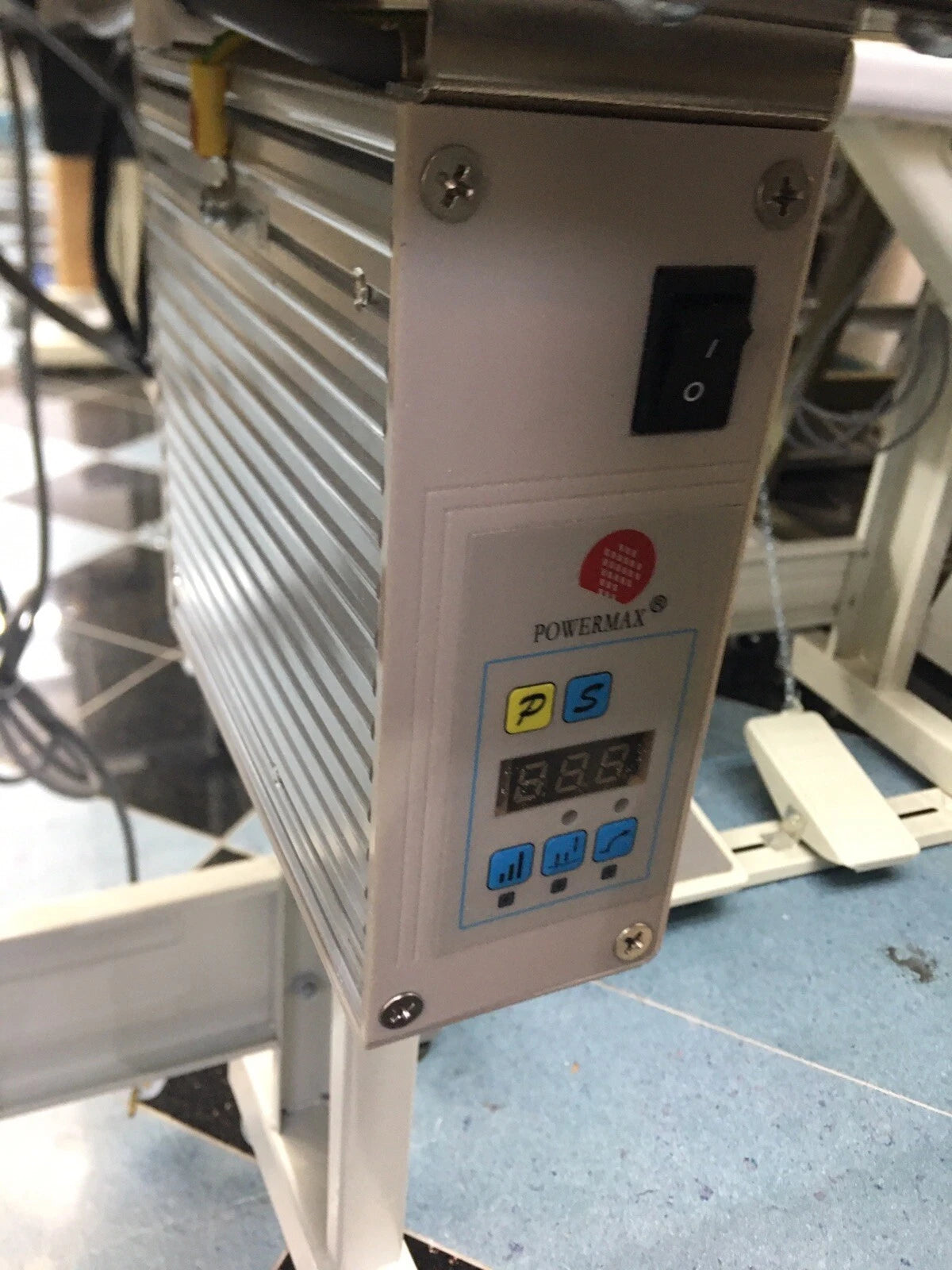 KL 9982 Twin Needle Post Bed Industrial Sewing Machine