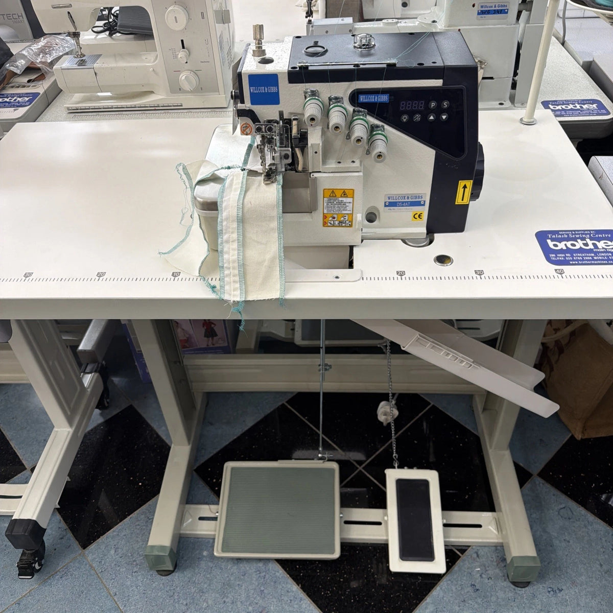 Wilcox & Gibbs DP-4AT Industrial 4-Thread Overlocker